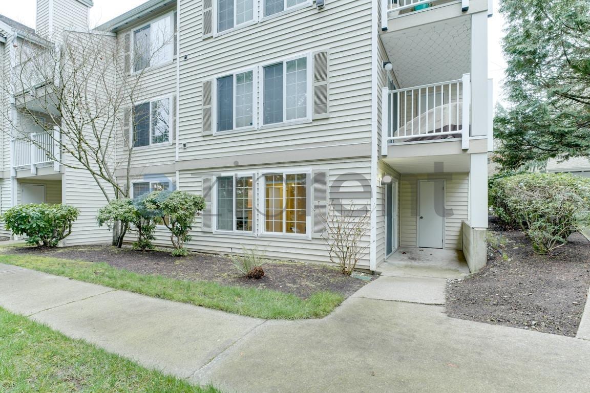 Building Photo - 1674 118th Ave SE