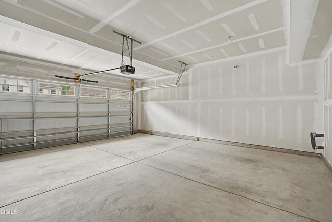 Building Photo - 1621 Crimson Leaf Ln