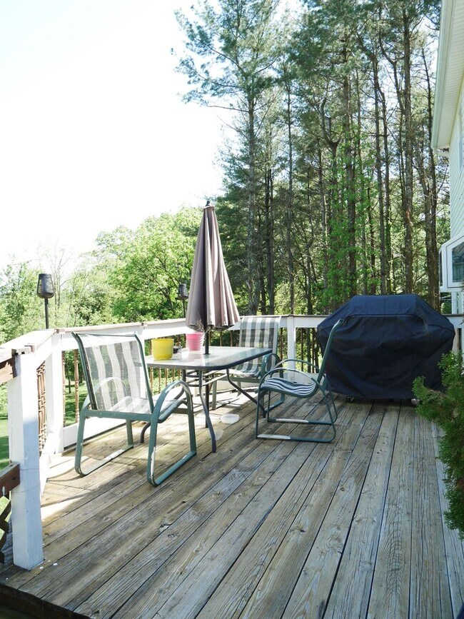 Building Photo - Your Next Home Awaits! Single Family Home ...
