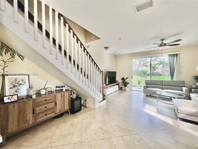 Building Photo - 2176 Salerno Cir