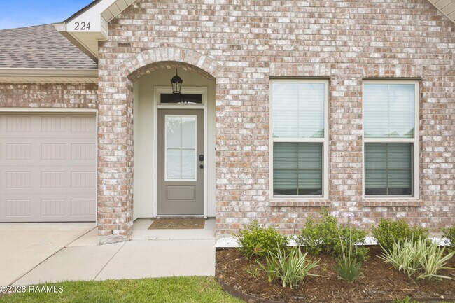 Building Photo - 224 Wild Cherry Ln