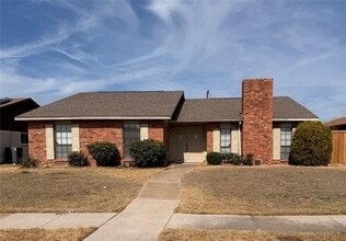 Building Photo - 2150 Courtland Cir