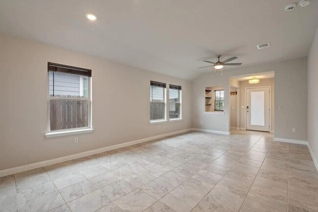 Building Photo - 8214 Cottage Rose Dr