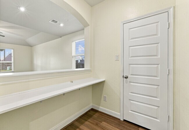 Building Photo - 24250 Prairie Glen Ln