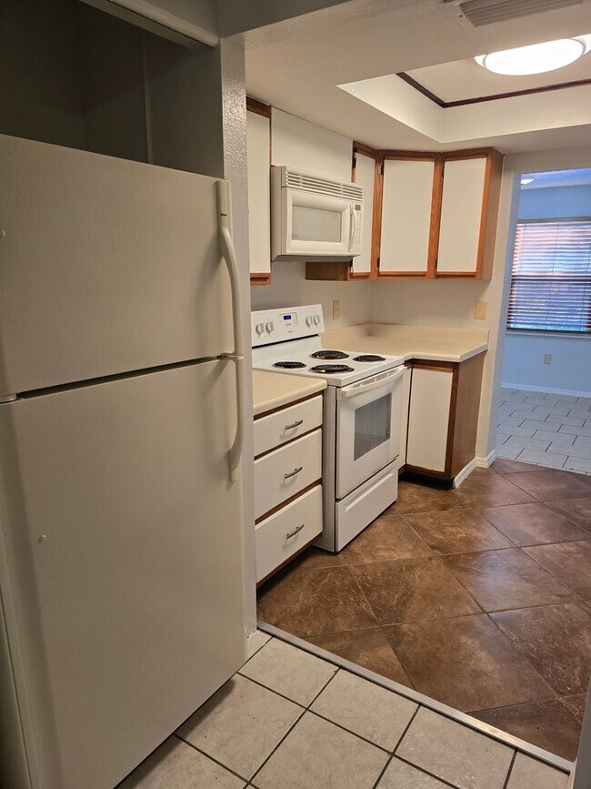 Building Photo - Spacious 4/2 in Lecanto!!!