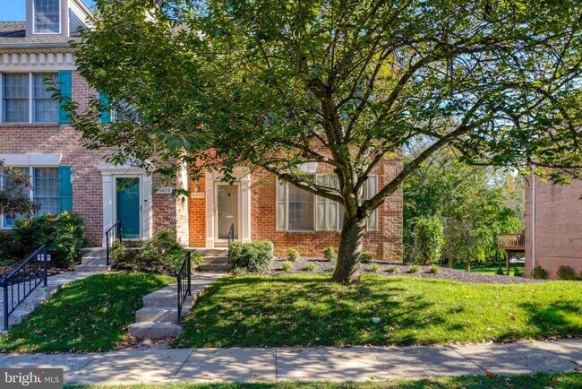 Building Photo - 11813 Sherbourne Dr