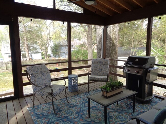 Building Photo - Charming Ardmore Home