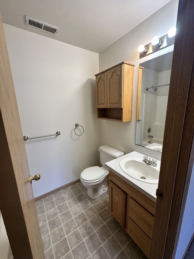 Building Photo - Beautiful Home in Central Pasco!