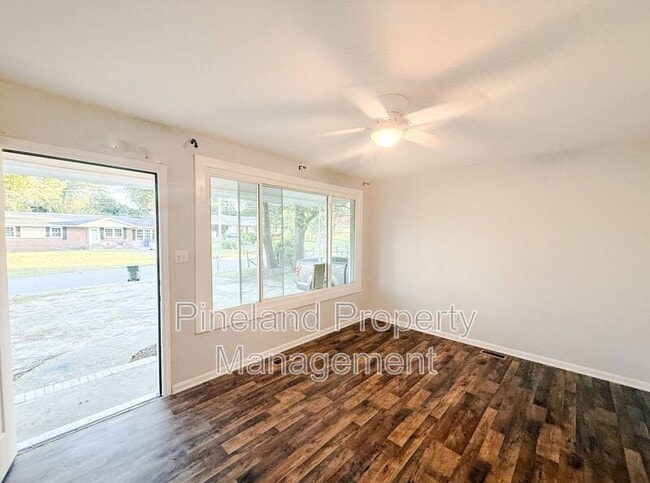 Building Photo - 4612 Friar Ave