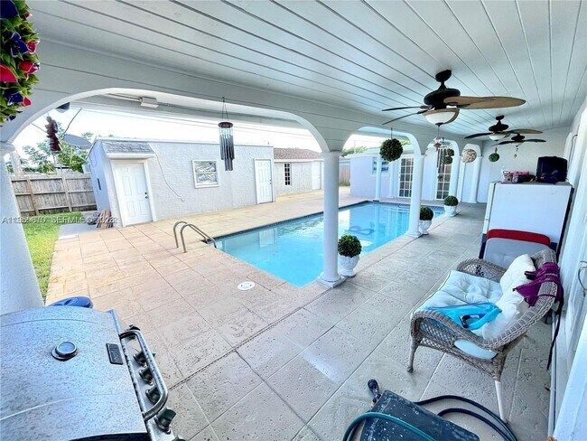 Building Photo - 7150 Coolidge St