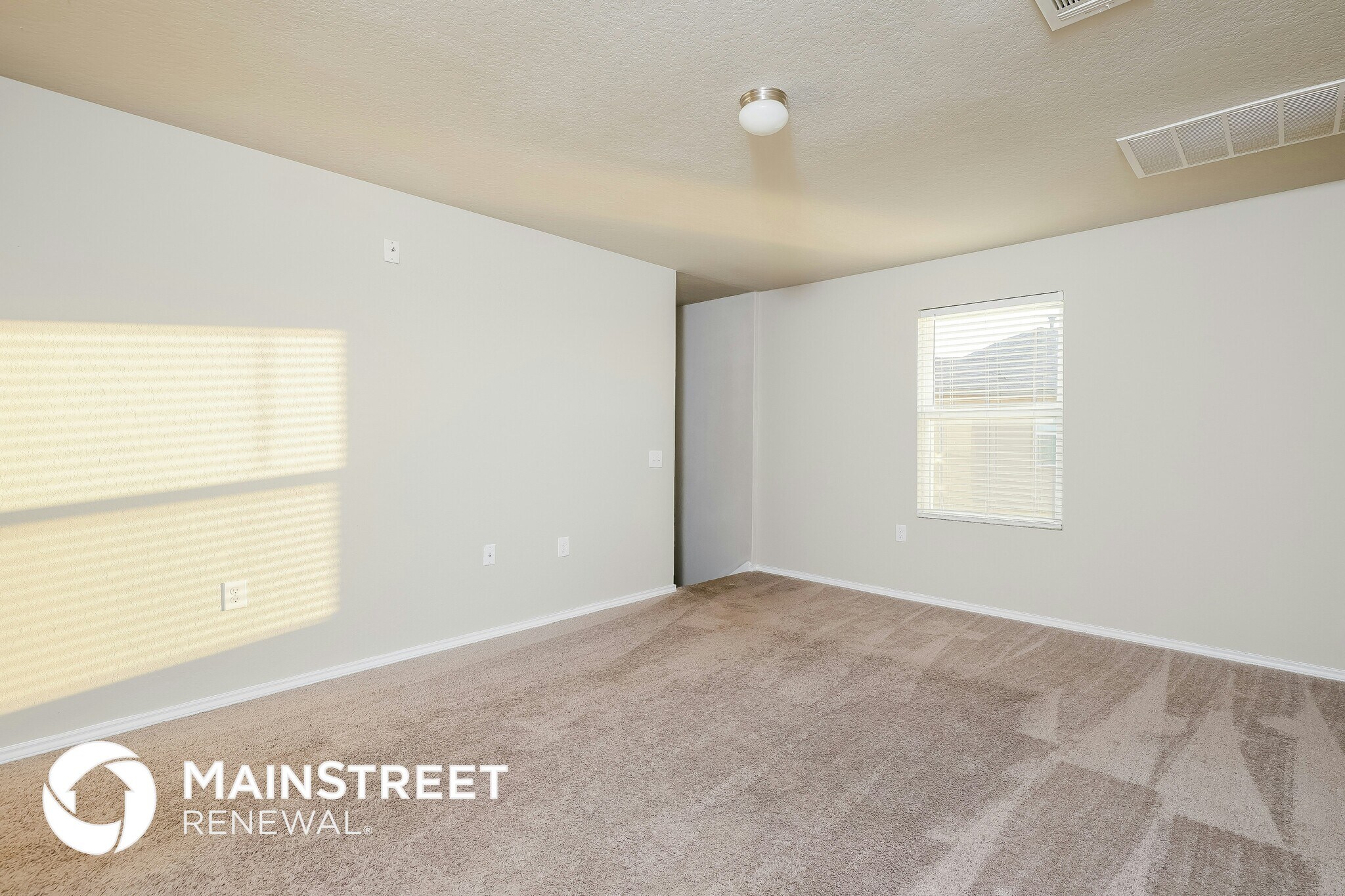 Building Photo - 710 Titleist Cove