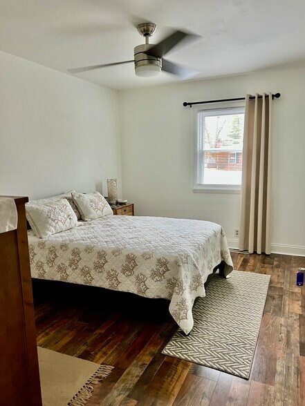 Building Photo - 707 Saint Catherine Ct