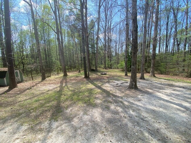 Building Photo - Charming Bungalow in Youngsville