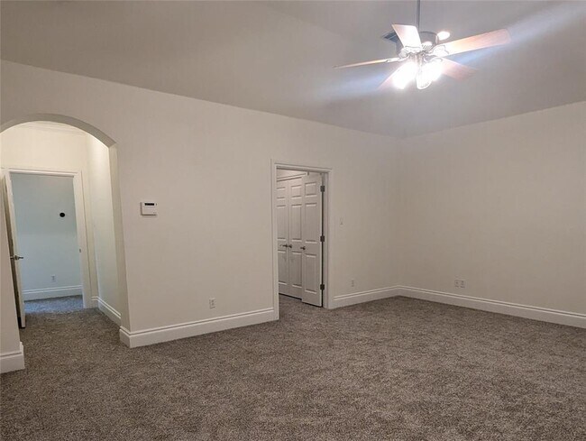 Building Photo - 11301 Taylor Draper Ln