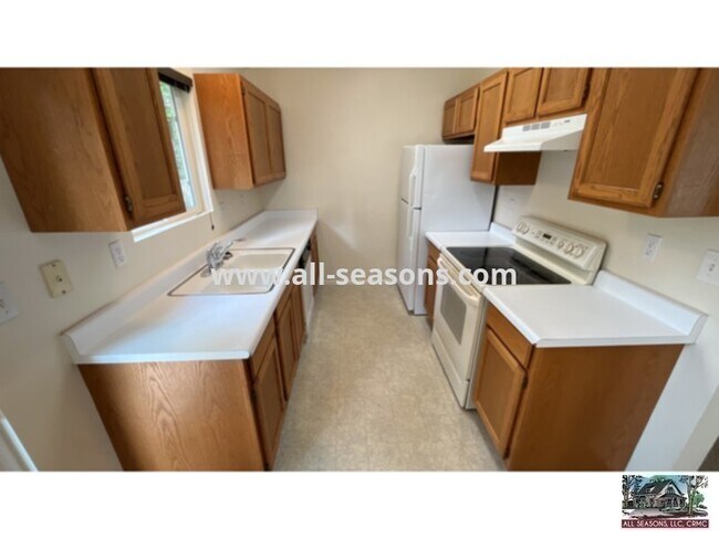 Building Photo - West side 2 story cute home for rent!