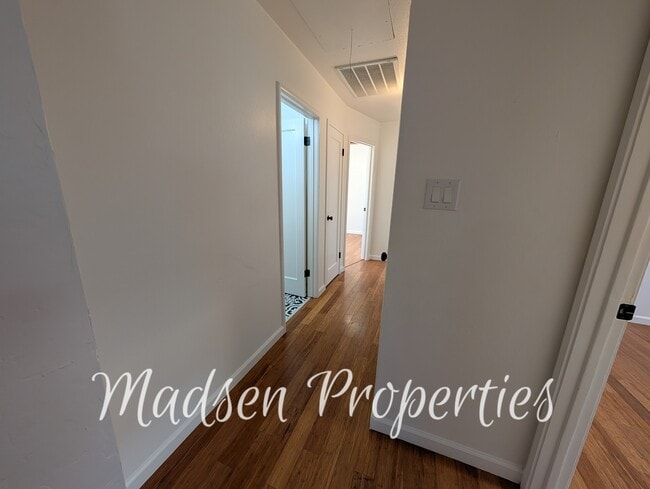 Building Photo - 831 El Dorado St