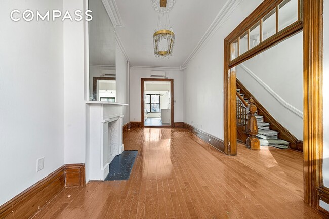 Building Photo - 458 W 153rd St