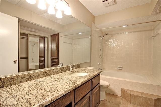 Building Photo - 4242 N Capistrano Dr