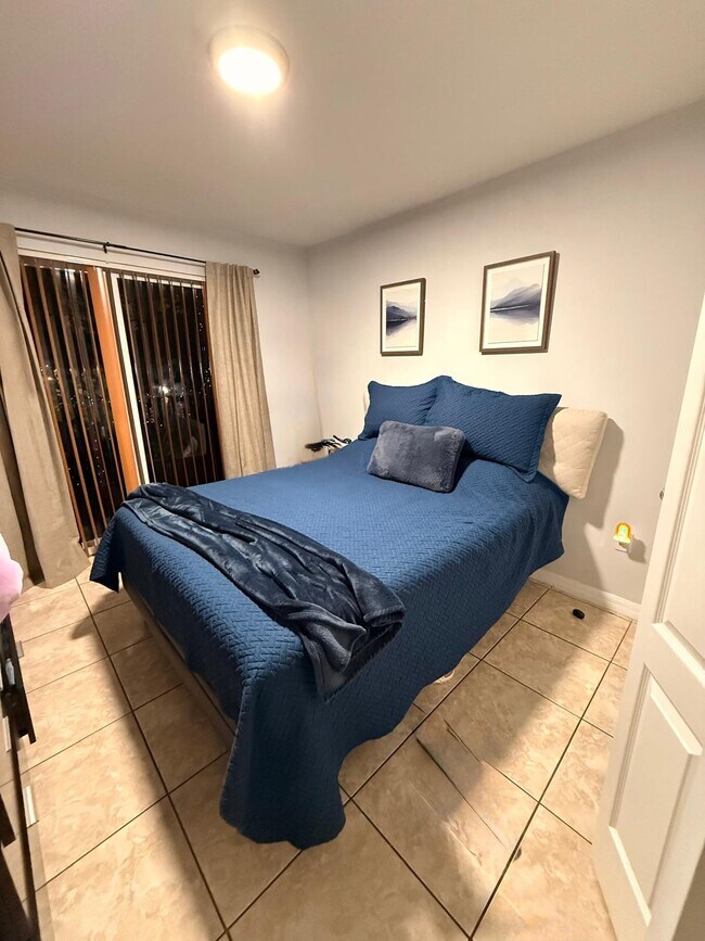 Building Photo - 1453 SW 3rd St