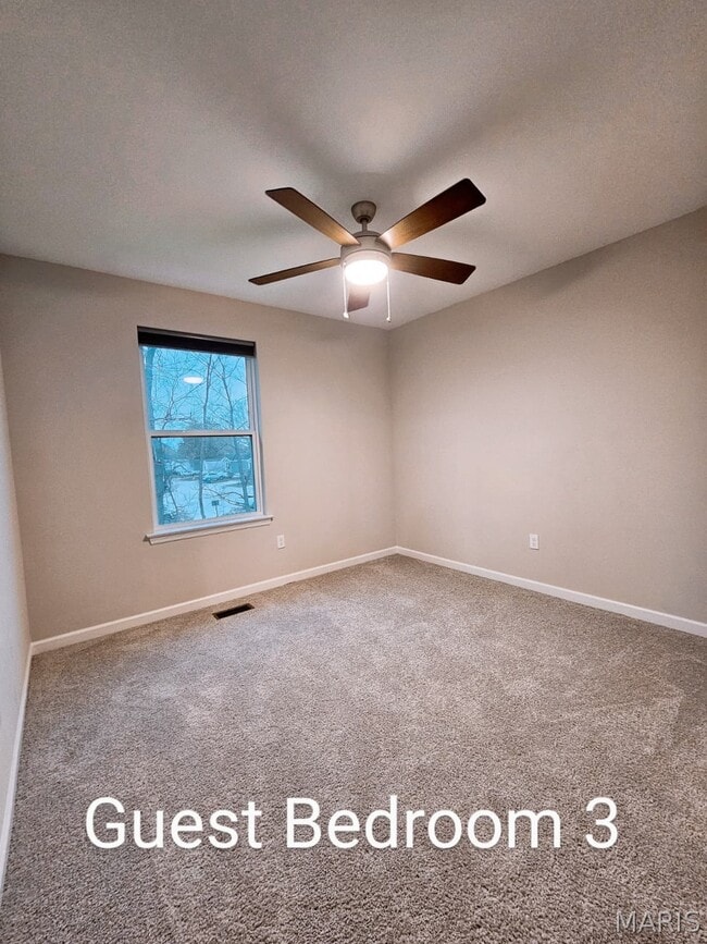 Building Photo - 367 Newbridge Wy