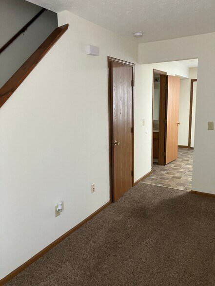Building Photo - 1235 Todd Ln