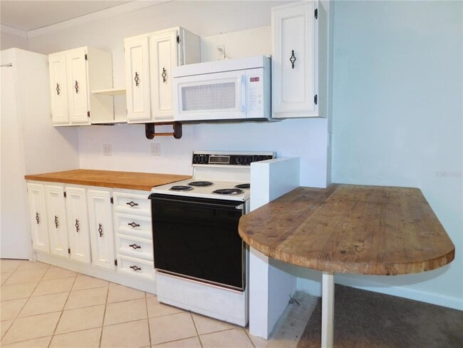 Building Photo - 5725 E University Ave