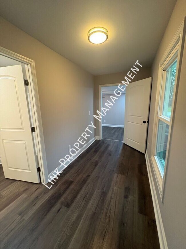 Building Photo - 8233 Harrison Bay Rd