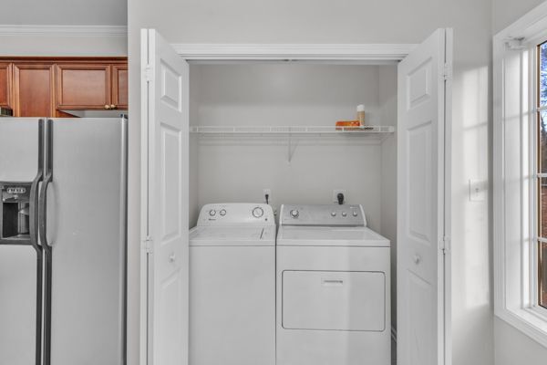 Building Photo - 3100 Lauren Parc Rd