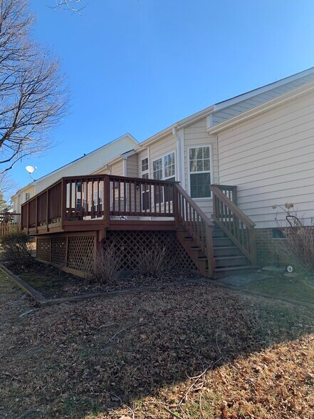 Building Photo - 5506 Phillipsburg Dr