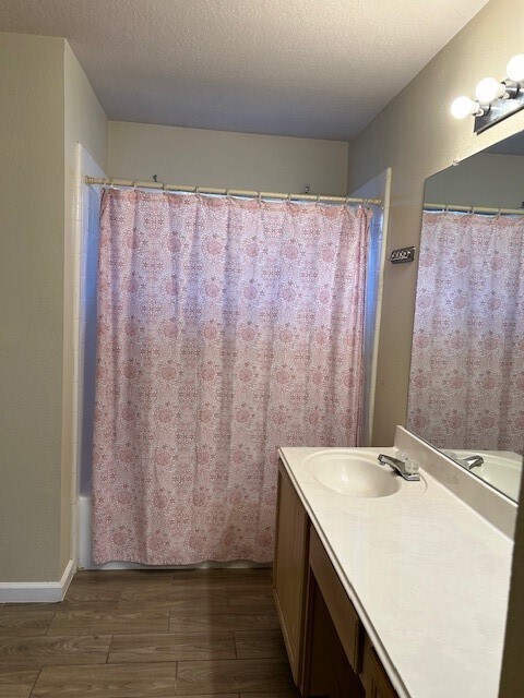 Building Photo - 10451 N Fallen Bough Dr