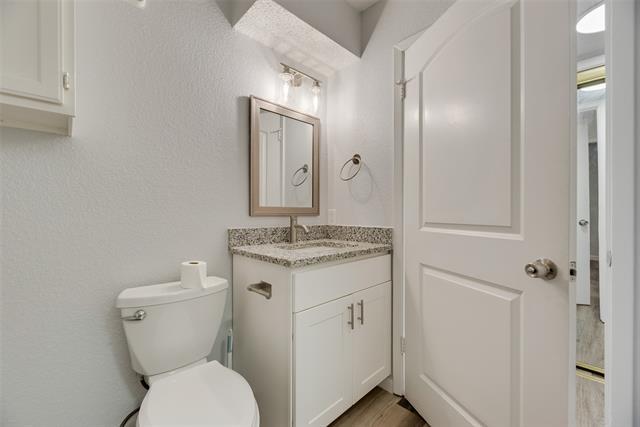 Building Photo - 3150 Tudor Ln