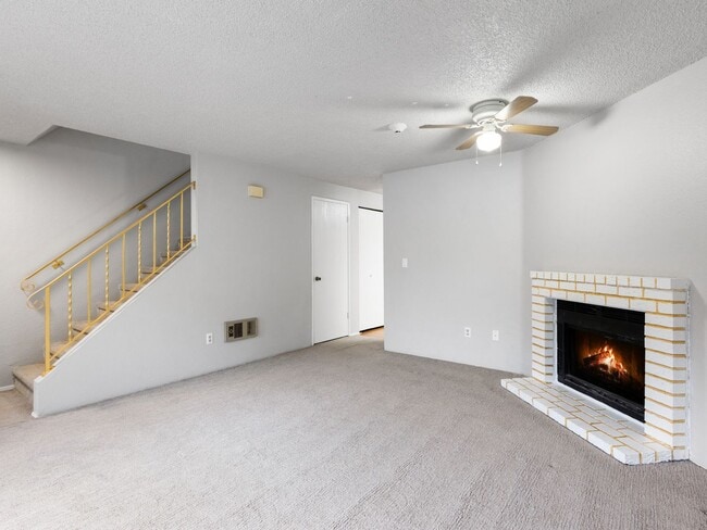 Building Photo - 6003