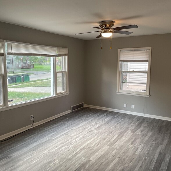 Building Photo - 5707 N 35th St