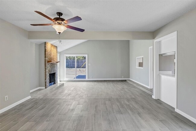 Building Photo - 9724 Summerwood Cir