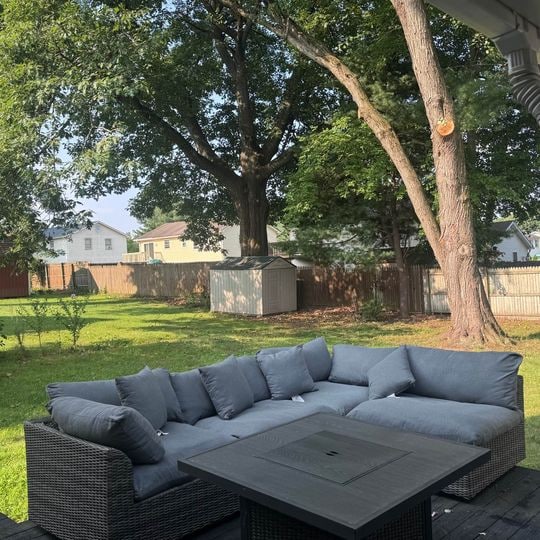 Building Photo - 14 Higbie Dr