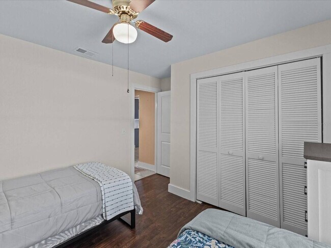 Building Photo - 226 Windward Way