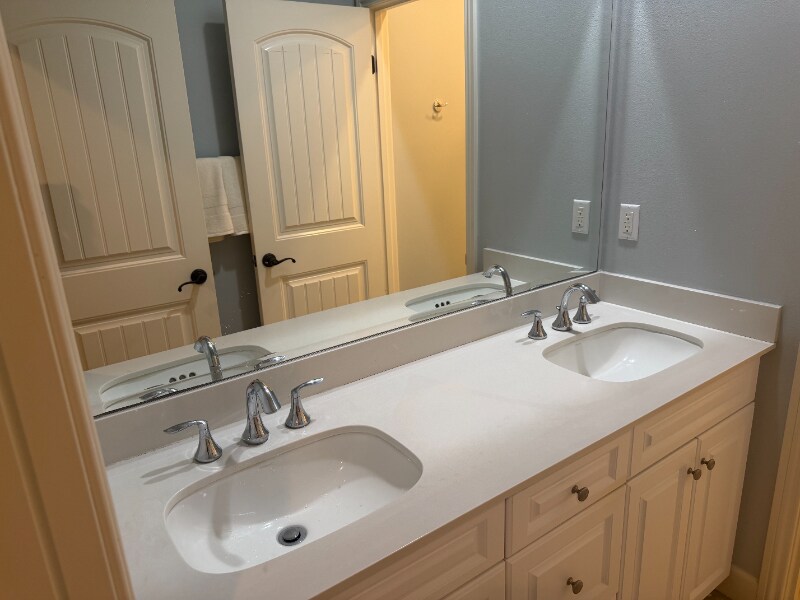 Building Photo - 161 Coyote Brush