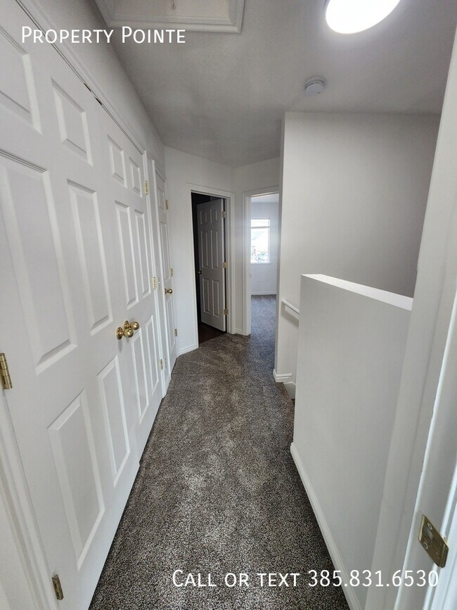 Building Photo - 1561 S 2000 W