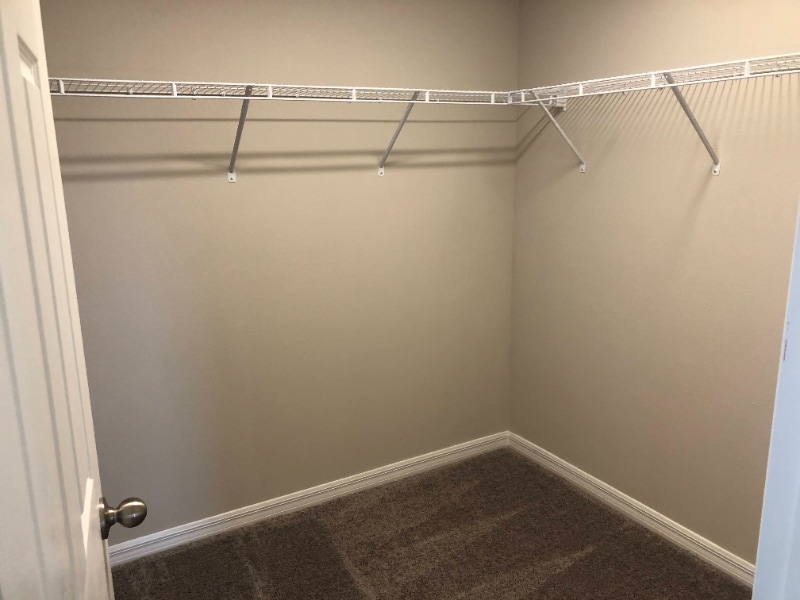 Building Photo - 1336 Axel Cir