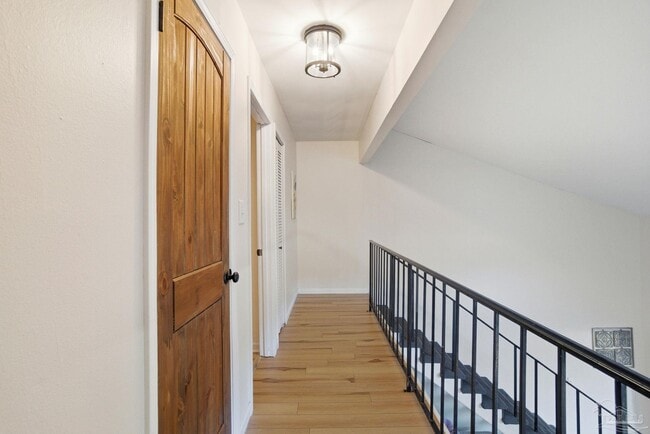 Building Photo - 4822 Huron Dr