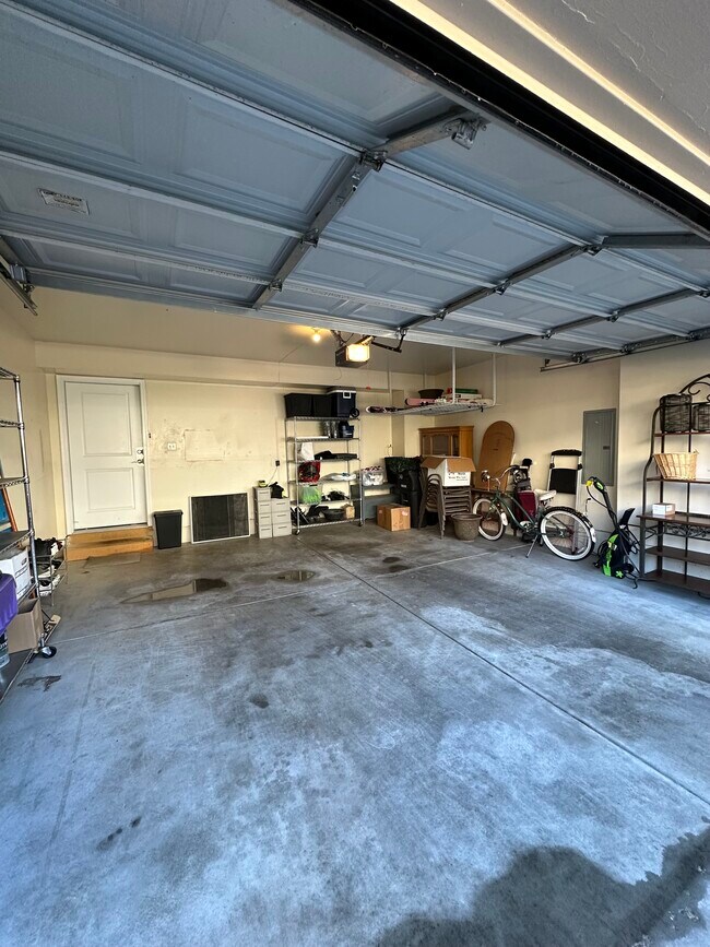 Building Photo - 718 Albion St