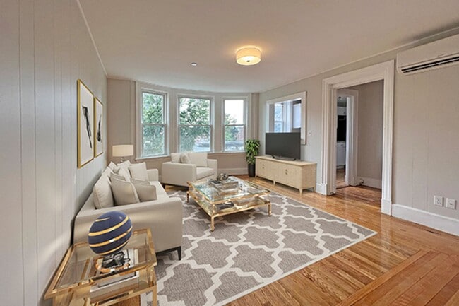 Building Photo - 9/1 Charming downtown Beverly 1BR w/laundr...