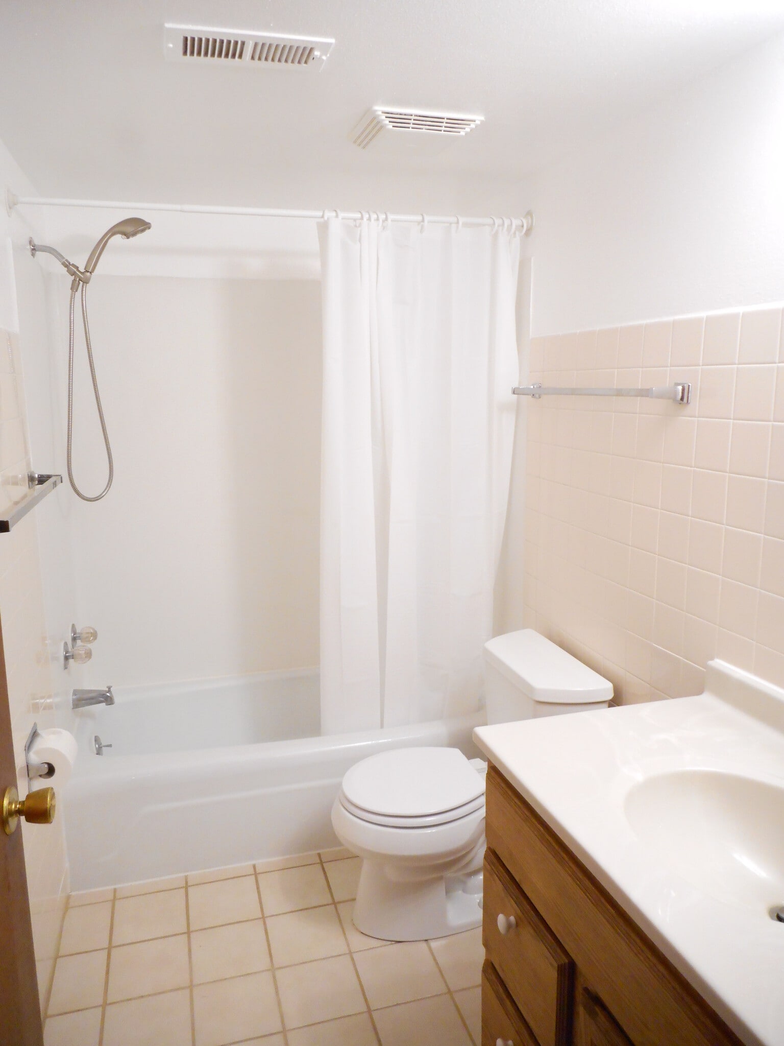 Building Photo - 1615 Reetz Rd