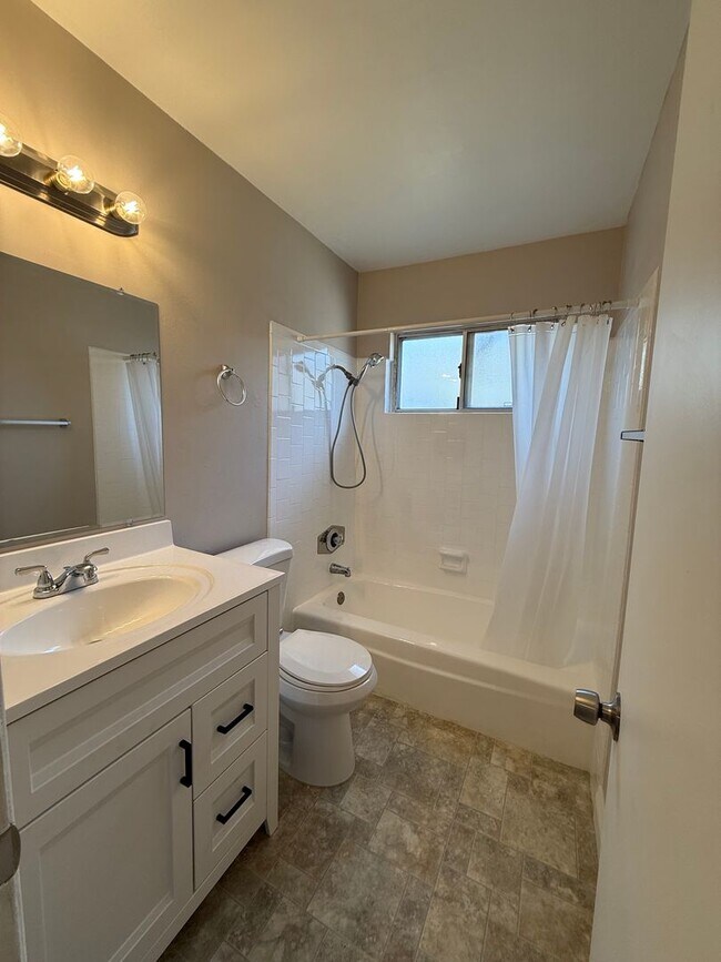 Building Photo - 104 - Raymond Property