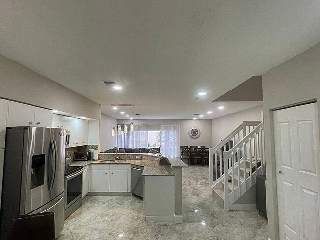 Building Photo - 9449 Boca River Cir
