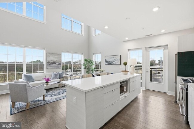Building Photo - 502 Diamondback Dr