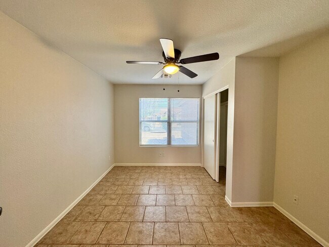 Building Photo - 15672 W Port Au Prince Ln