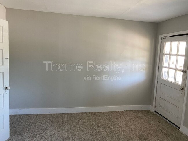 Building Photo - 220 W Virginia St