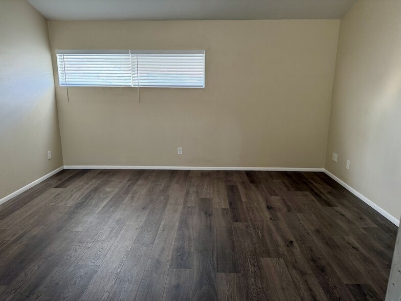 Building Photo - 2755 W Anklam Rd