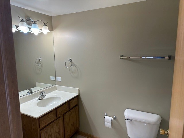 Building Photo - 16620 Liberty Cir